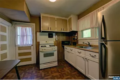 86 Greenwood Avenue, Pequannock Township, NJ 07440 - Photo 19