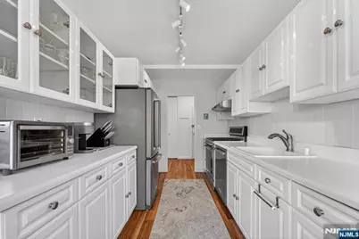 926 Bloomfield Avenue 3A #3A, Glen Ridge, NJ 07028 - Photo 15