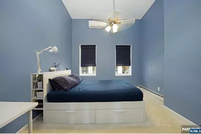 212 9th Street 4B #4B, Jersey City, NJ 07302 - Photo 5