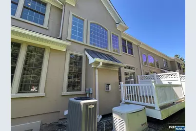 33 Windsor Lane, Ramsey, NJ 07446 - Photo 3