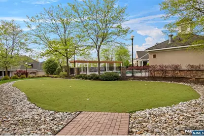 33 Windsor Lane, Ramsey, NJ 07446 - Photo 7