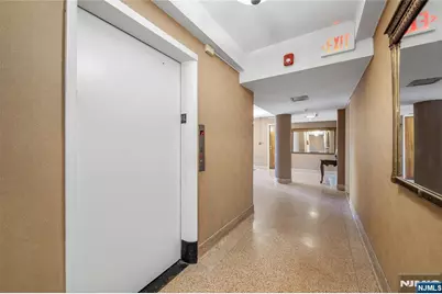 2345 Linwood Avenue 1E #1E, Fort Lee, NJ 07024 - Photo 3