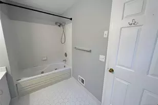 2417 Stanhope Ct, Mahwah, NJ 07430 - Photo 15