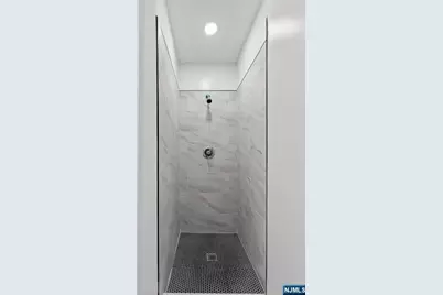 127 Lyons Avenue, Newark, NJ 07112 - Photo 15