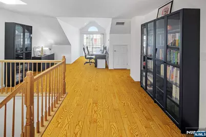 453 Albany Court, West New York, NJ 07093 - Photo 15