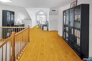 453 Albany Ct, West New York, NJ 07093 - Photo 15