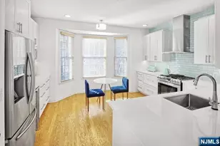 453 Albany Ct, West New York, NJ 07093 - Photo 1