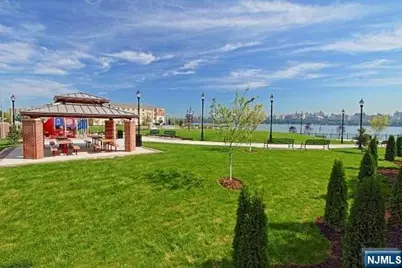 453 Albany Court, West New York, NJ 07093 - Photo 25