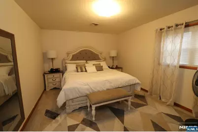 15 Garibaldi Avenue, Newark, NJ 07114 - Photo 5