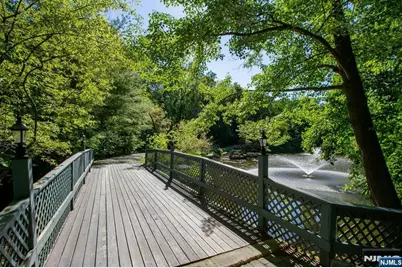 1055 High Mountain Road, Franklin Lakes, NJ 07417 - Photo 5