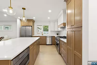 14 Chestnut Avenue, Closter, NJ 07624 - Photo 11