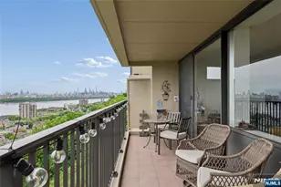 3 Horizon Road 821, Fort Lee, NJ 07024 - Photo 5