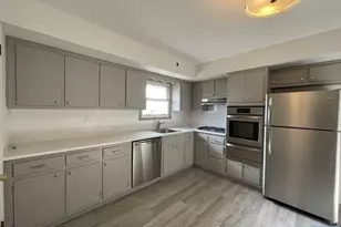 1542 10th Street 2, Fort Lee, NJ 07024 - Photo 3