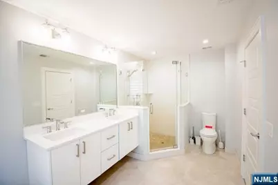 56 W Ruby Avenue 2Fl #2FL, Palisades Park, NJ 07650 - Photo 9