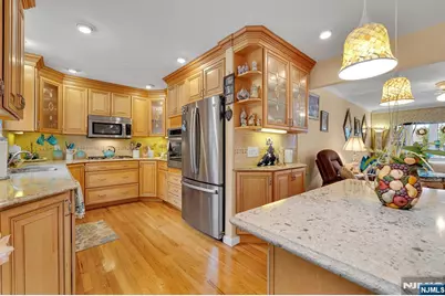 347 Mansfield Avenue, Secaucus, NJ 07094 - Photo 13