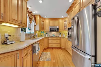 347 Mansfield Avenue, Secaucus, NJ 07094 - Photo 15