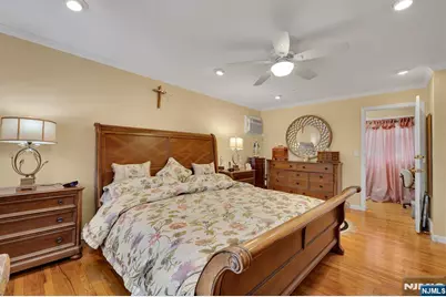 347 Mansfield Avenue, Secaucus, NJ 07094 - Photo 17