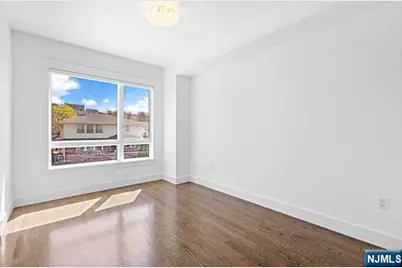 213 7th Street, Palisades Park, NJ 07650 - Photo 11