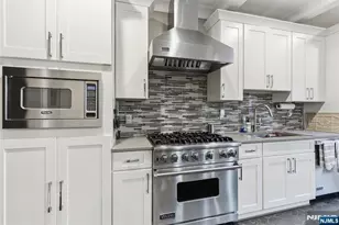 119 Hudson Cove, Edgewater, NJ 07020 - Photo 7