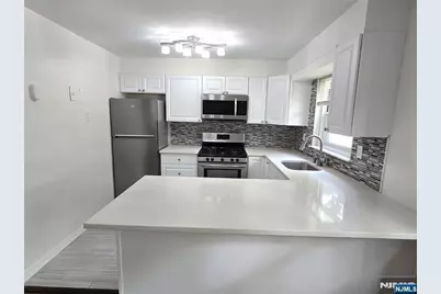 465 Maple Hill Drive 48 #48, Hackensack, NJ 07601 - Photo 3