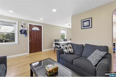 58 Sussex Road, Bergenfield, NJ 07621 - Photo 7
