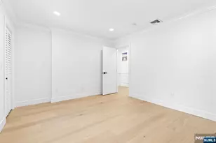 110 Central Ave, Rochelle Park Township, NJ 07662 - Photo 15