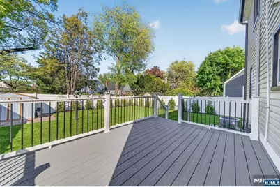110 Central Avenue, Rochelle Park Township, NJ 07662 - Photo 35