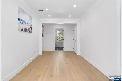110 Central Avenue, Rochelle Park Township, NJ 07662 - Photo 19