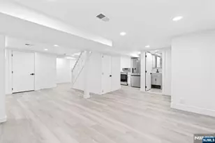 110 Central Ave, Rochelle Park Township, NJ 07662 - Photo 33