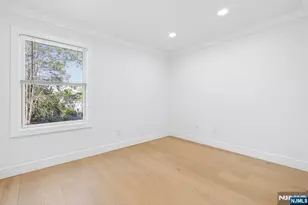 110 Central Ave, Rochelle Park Township, NJ 07662 - Photo 17