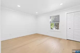 110 Central Ave, Rochelle Park Township, NJ 07662 - Photo 9