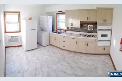 15 Bernice Place 2 #2, Lodi, NJ 07644 - Photo 3