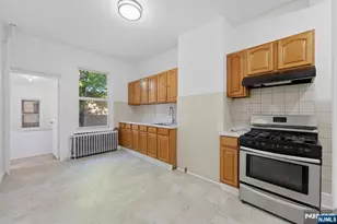 1507 Kerrigan Ave, Union City, NJ 07087 - Photo 9