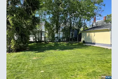 134 Harding Avenue, Clifton, NJ 07011 - Photo 9