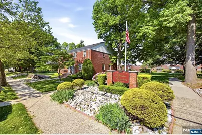 1241 Anderson 19 #19, Fort Lee, NJ 07024 - Photo 5