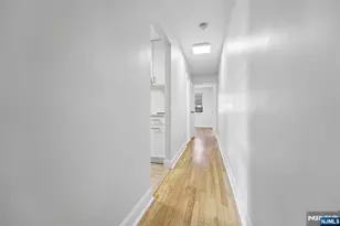 2329 Hudson Terrace E9, Fort Lee, NJ 07024 - Photo 7