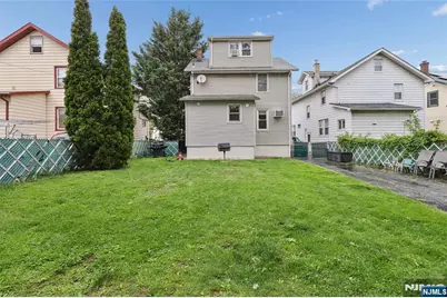147 Terhune Avenue, Passaic, NJ 07055 - Photo 25