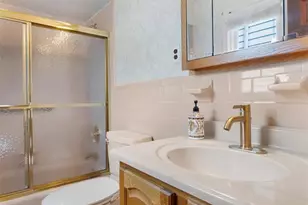 154 Milton Ave, Nutley, NJ 07110 - Photo 23