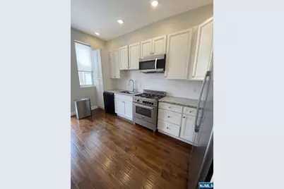 402 Cliff Street, Fairview, NJ 07022 - Photo 5