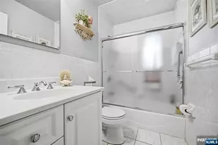 291 S Chestnut St, Washington Township, NJ 07676 - Photo 15