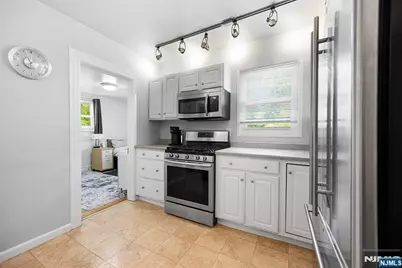 125 Alexander Avenue, Montclair, NJ 07043 - Photo 11