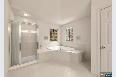 48 Bovensiepen Court, Roseland, NJ 07068 - Photo 27