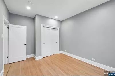 131 Kensington Avenue D5 #D5, Jersey City, NJ 07304 - Photo 7