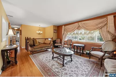 123 Cosman Street, Washington Township, NJ 07676 - Photo 3