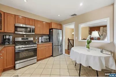123 Cosman Street, Washington Township, NJ 07676 - Photo 5