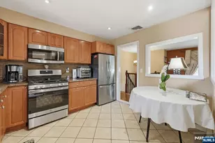123 Cosman St, Washington Township, NJ 07676 - Photo 5