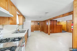 225 Linden Rd, Wayne, NJ 07470 - Photo 31
