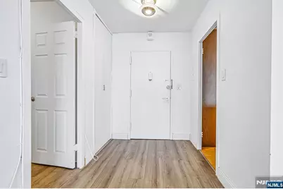 1203 River Road 9G #9G, Edgewater, NJ 07020 - Photo 3