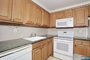 550 Fairview 312, Westwood, NJ 07675 - Photo 19