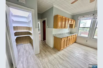 4 Swaine Place A #A, West Orange Township, NJ 07052 - Photo 5